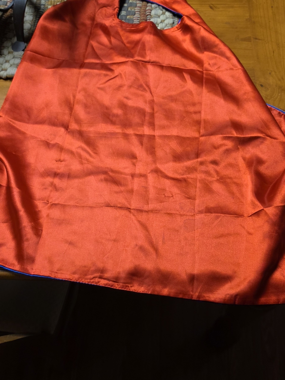Marvel Kids Captain America Cape & Mask Costume with Red Shield Emblem - Picture 2 of 2